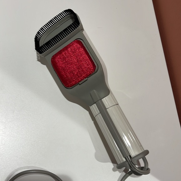 Rowenta Steam Brush with case - Picture 2 of 5